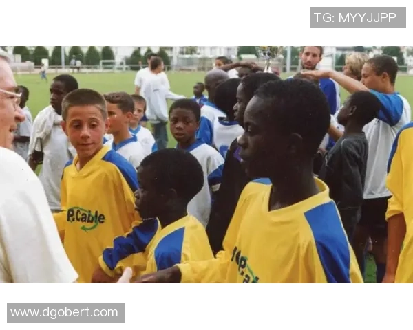 足球明星童年身高不高却逆袭成就辉煌职业生涯的励志故事 足球明星童年身高不高却逆袭成就辉煌职业生涯的励志故事