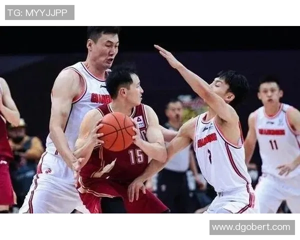 上海羽毛球队在总决赛积分榜上以75分稳居第一名展现强劲实力